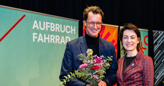 Mit Hendrik Wüst: Verenafotografiert